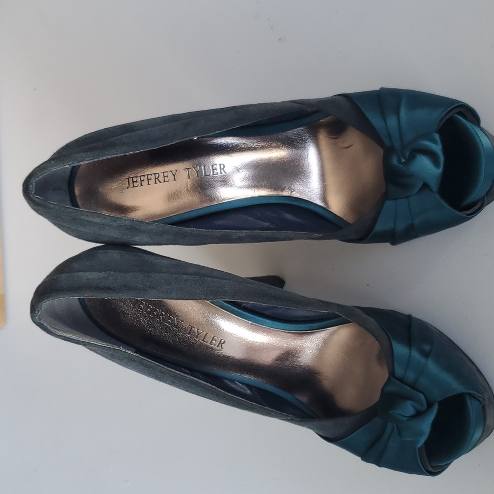 Jeffery Tyler Epiphany Suede Stillettos 8M